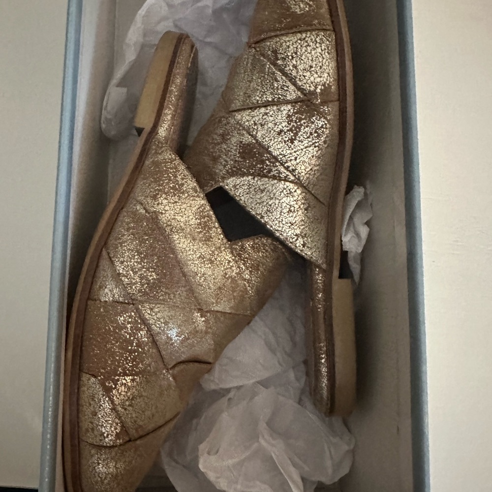 SEYCHELLES | Survival Mule, Gold Distressed